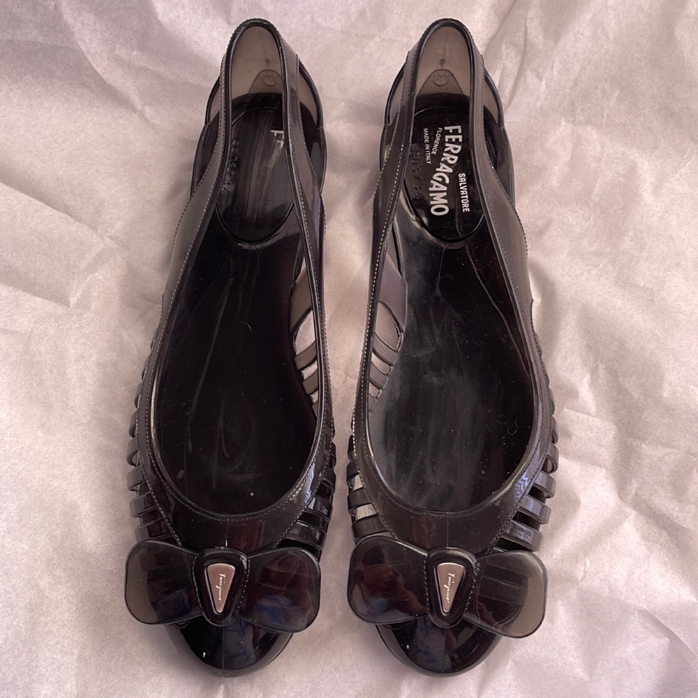 Salvatore Ferragamo Jelly Sandals Size 8